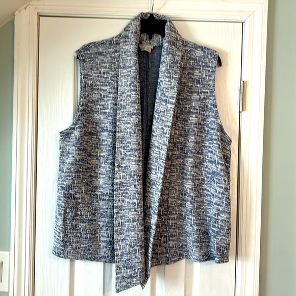 Van Heusen Sweaters - VAN HEUSEN VEST-Blue/White Texture in Size XL